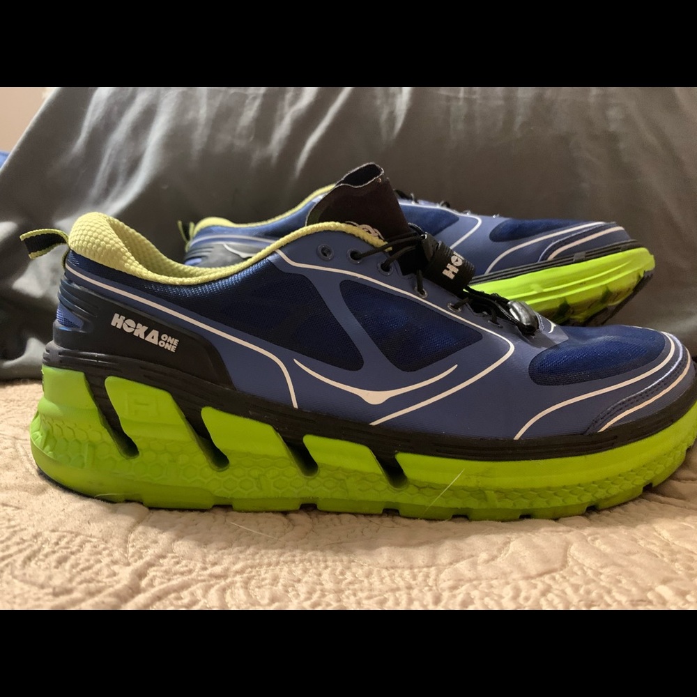Hooka One One Men’s Running Shoe Size 10.5